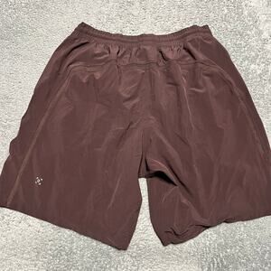 Lululemon Pace Beaker Shorts Mens Large Maroon Running
